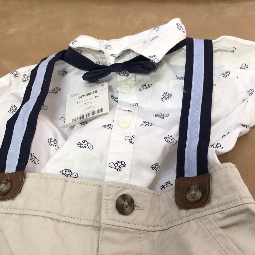 Set - Picture 2 of 3